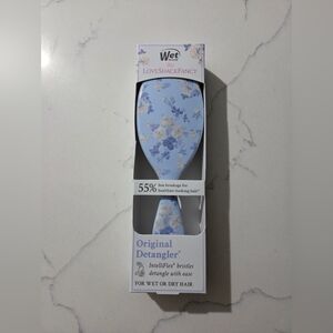 NEW Wetbrush x LoveShackFancy original, Baby Blue